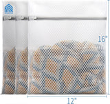 Durable honeycomb mesh laundry bags for delicate laundry, 30 x 40 cm (3 medium-sized)